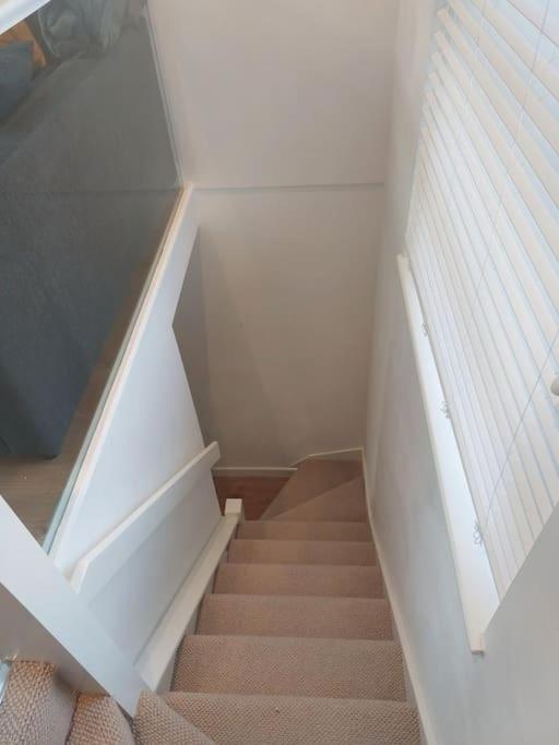 1 Bedroom Modern Duplex Southampton Exterior foto